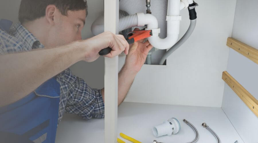 Expert burst pipe repair services in Wedgefield, SC